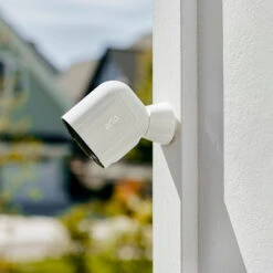 Arlo Pro 3 Sicherheitssystem Mit 2 Kameras Weiß -Bestes Beleuchtungs Geschäft 1080002 6