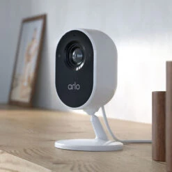 Arlo Essential Indoor Sicherheitskamera, Weiß 12 Arlo Essential Indoor Sicherheitskamera, Weiß -Bestes Beleuchtungs Geschäft 1080023 3