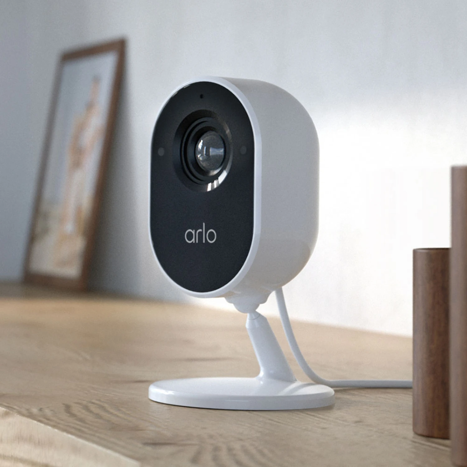 Arlo Essential Indoor Sicherheitskamera, Weiß 4 Arlo Essential Indoor Sicherheitskamera, Weiß – Bild 4