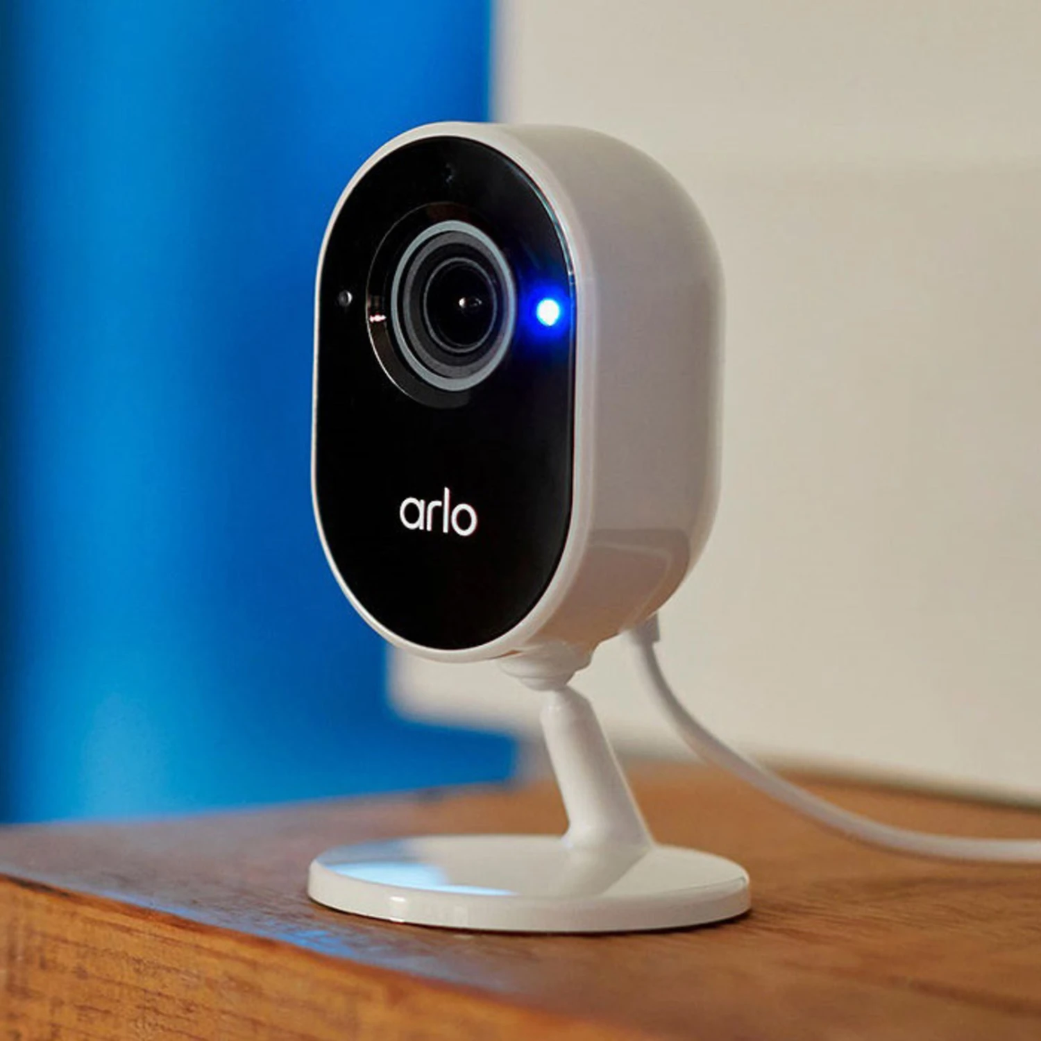 Arlo Essential Indoor Sicherheitskamera, Weiß 1 Arlo Essential Indoor Sicherheitskamera, Weiß