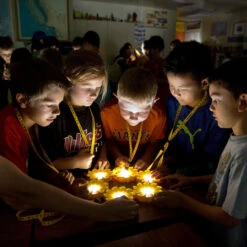 Little Sun Original LED-Solarleuchte In Sonnenform -Bestes Beleuchtungs Geschäft 6103001 6