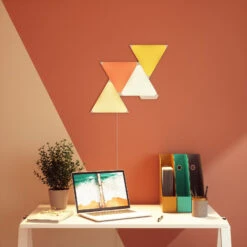 Nanoleaf Shapes Triangles, Starter Set, 4 Panels -Bestes Beleuchtungs Geschäft 6730032 3