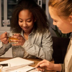 Philips LED-Kerzenlampe E14 B35 4,3W Klar 3er-Pack -Bestes Beleuchtungs Geschäft 7532223 3