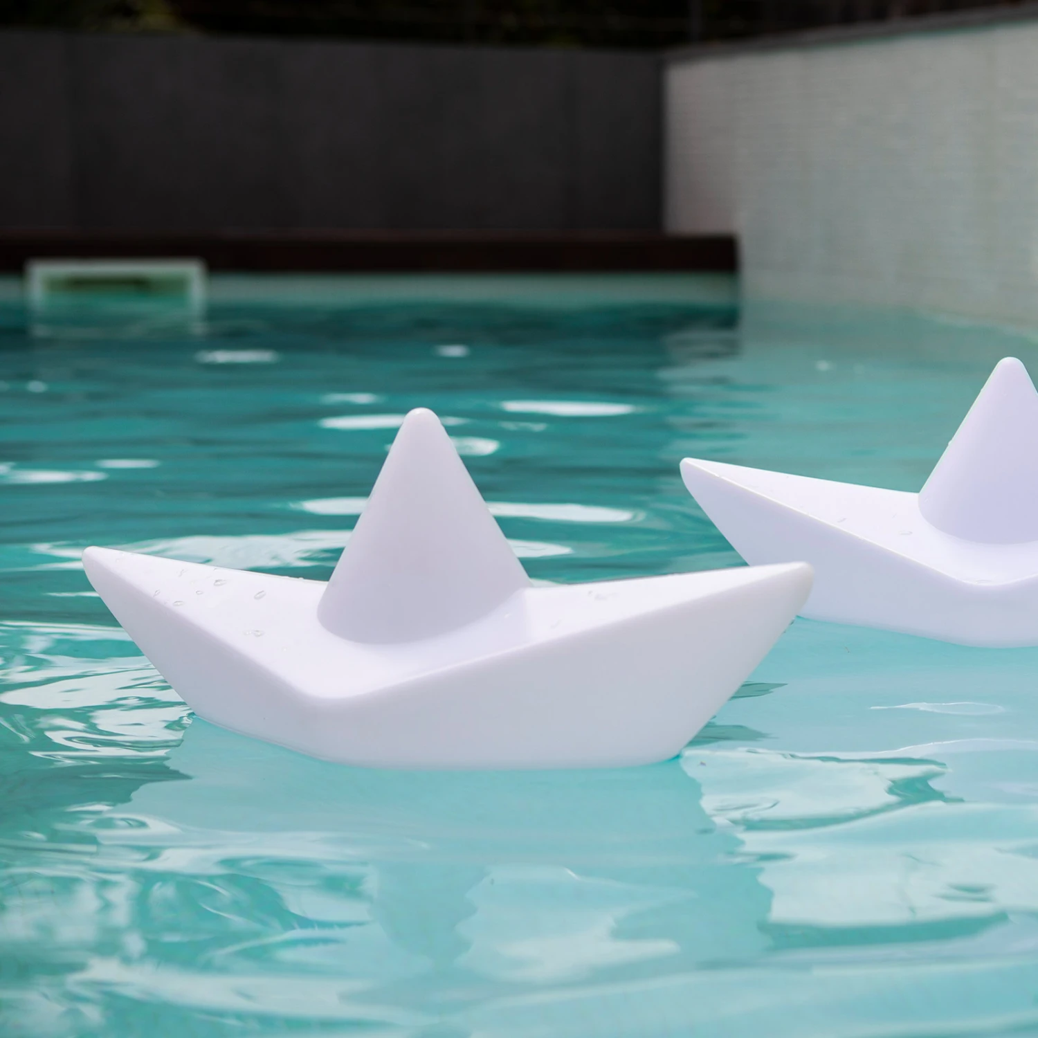 LED-Akkuleuchte The BOAT Lamp, Schwimmfähig, RGBW 13 LED-Akkuleuchte The BOAT Lamp, Schwimmfähig, RGBW – Bild 13