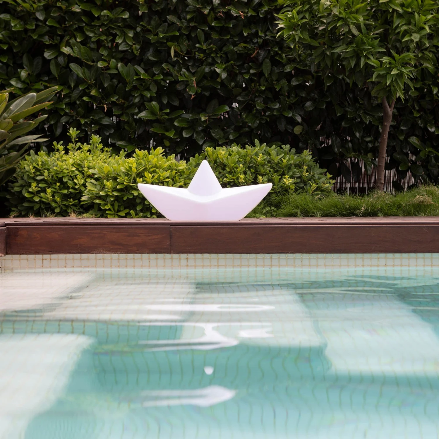 LED-Akkuleuchte The BOAT Lamp, Schwimmfähig, RGBW 7 LED-Akkuleuchte The BOAT Lamp, Schwimmfähig, RGBW – Bild 7