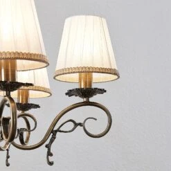 Lindby Finnick Kronleuchter, 5-flammig, Altmessing -Bestes Beleuchtungs Geschäft 9624888 4