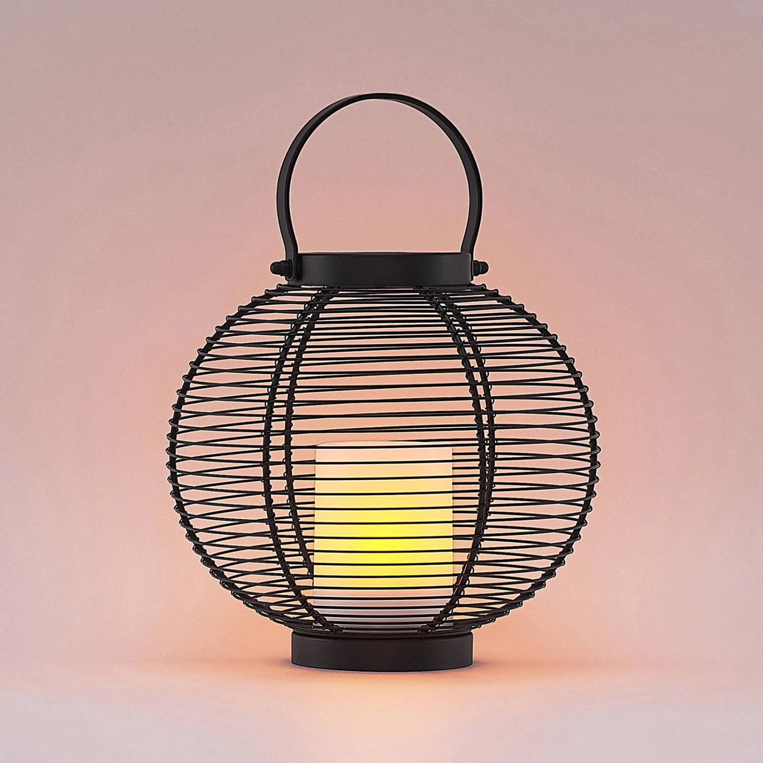 Lindby Mairuna LED-Solar-Laterne, Schwarz, 22,7 Cm 5 Lindby Mairuna LED-Solar-Laterne, Schwarz, 22,7 Cm – Bild 5